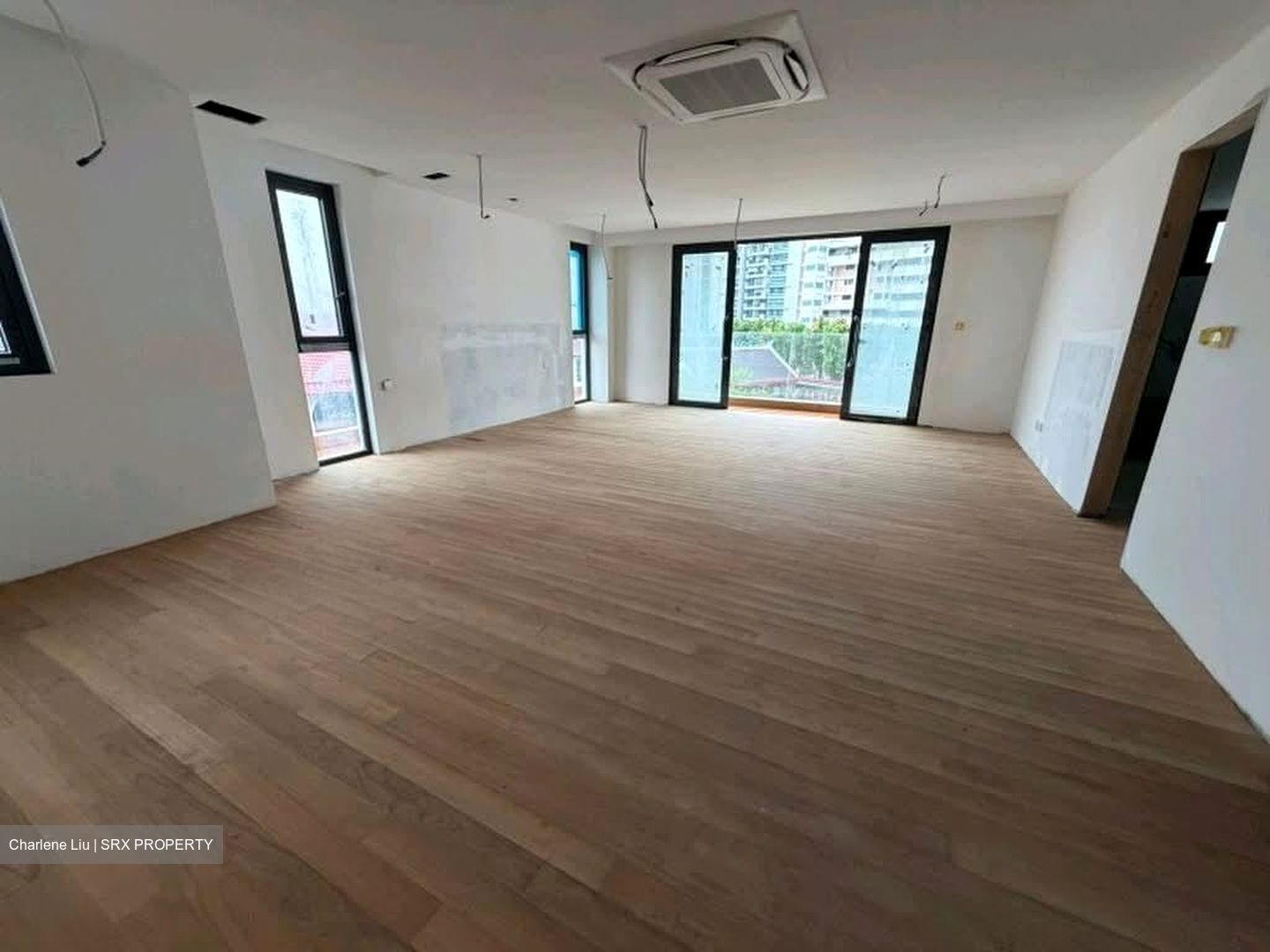 Charlton Park (D19), Terrace #593073091